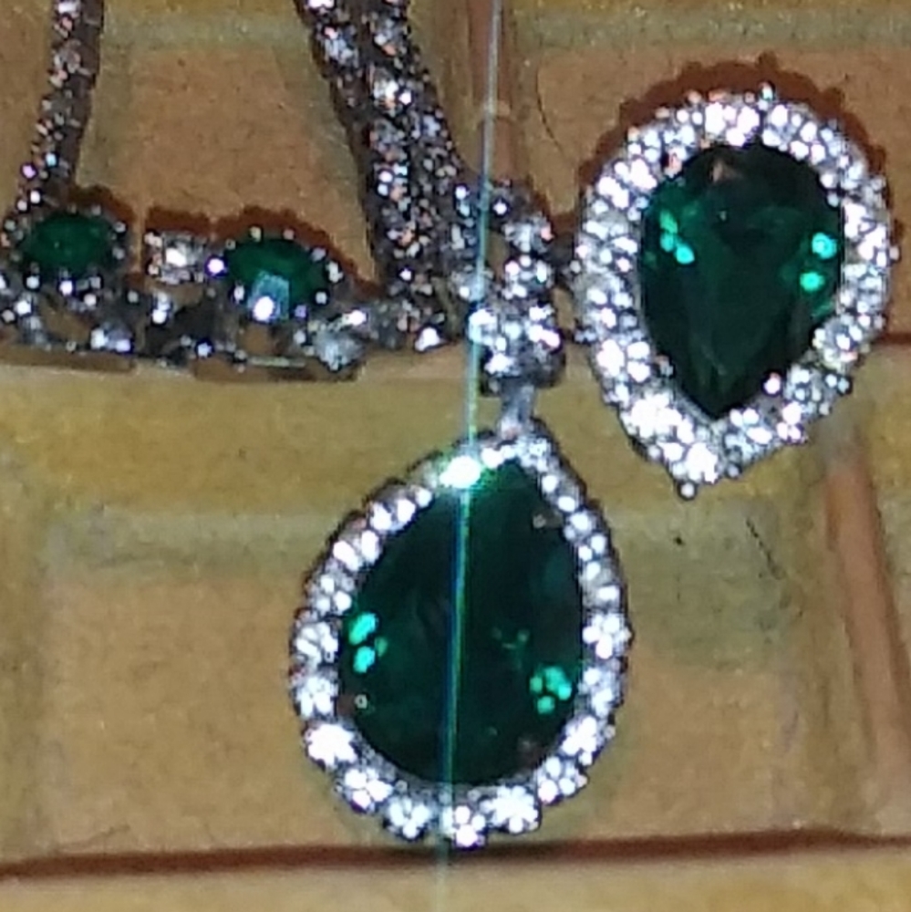 Emerald and ZZ Necklace and Ring.